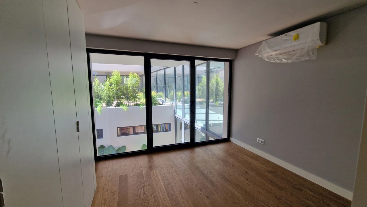 Apartamento T1 para Venda em Santo António Foto 11