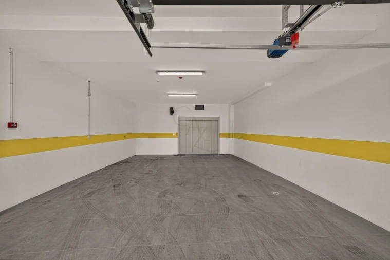 Apartamento T1 para Venda em Santo António Foto 21