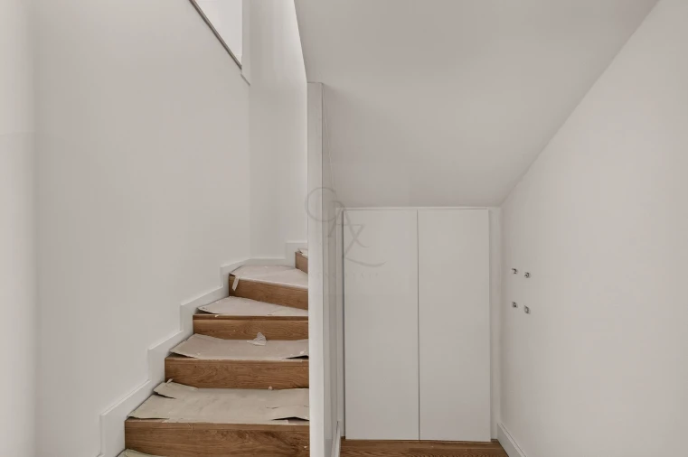 Apartamento T3 para Venda em Santo António Foto 21
