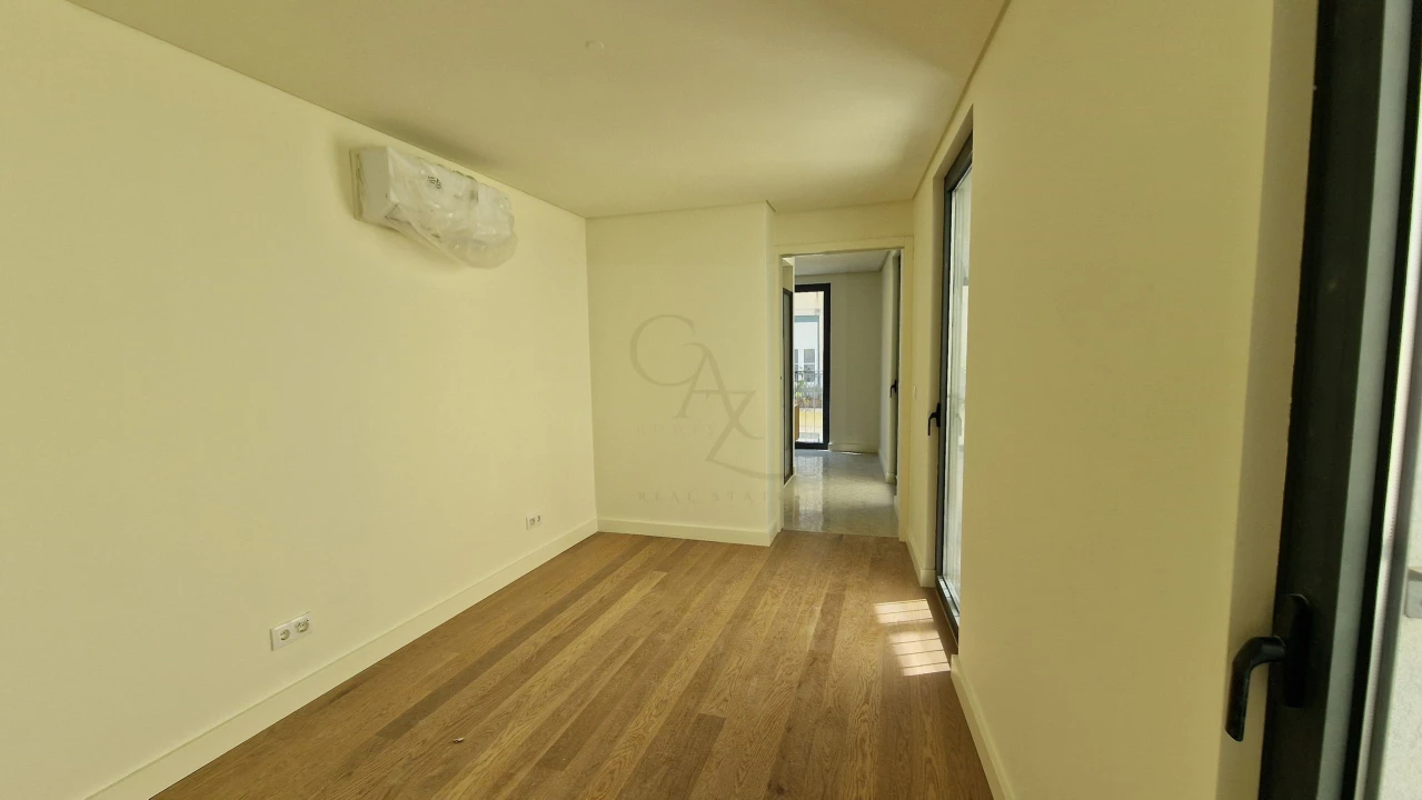 Apartamento T3 para Venda em Santo António Foto 18