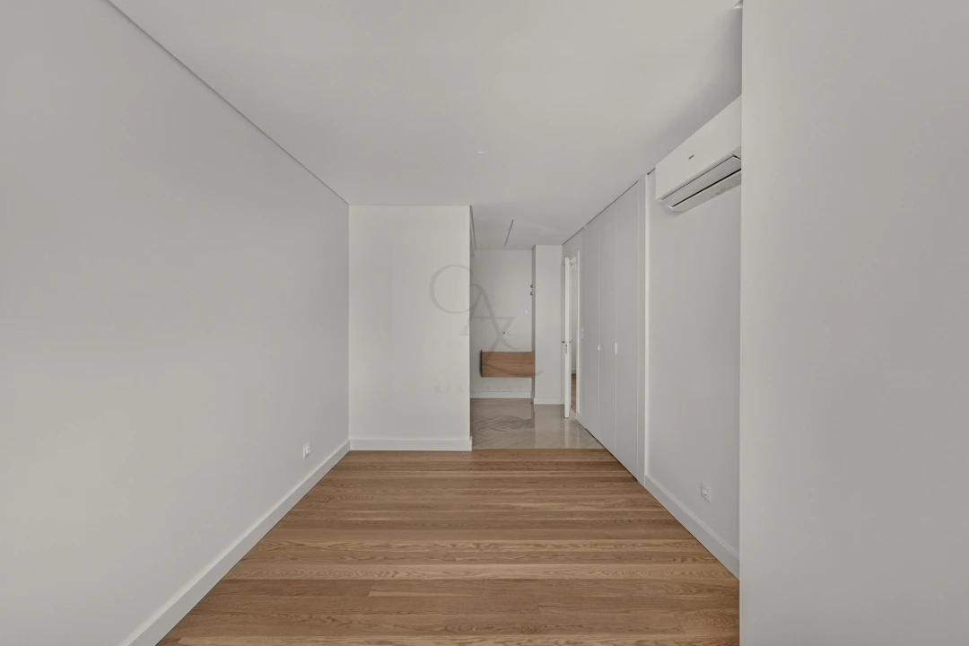 Apartamento T2 para Venda em Santo António Foto 21