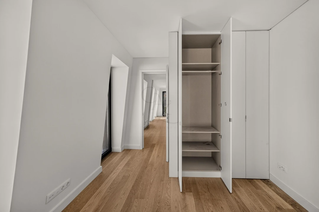Apartamento T3 para Venda em Santo António Foto 27