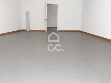 Negócio para Venda em Amiais de Baixo