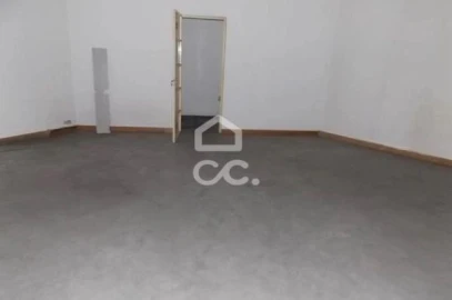 Negócio para Venda em Amiais de Baixo