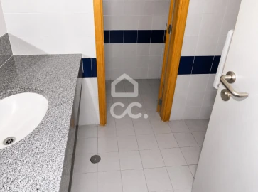 Negócio para Venda em Amiais de Baixo