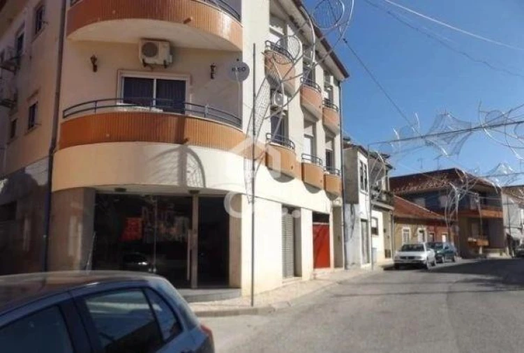 Negócio para Venda em Amiais de Baixo Foto 9