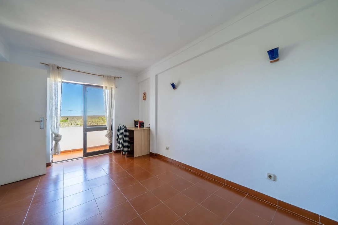 Apartamento T1 para Venda em Vila de Sagres Foto 11