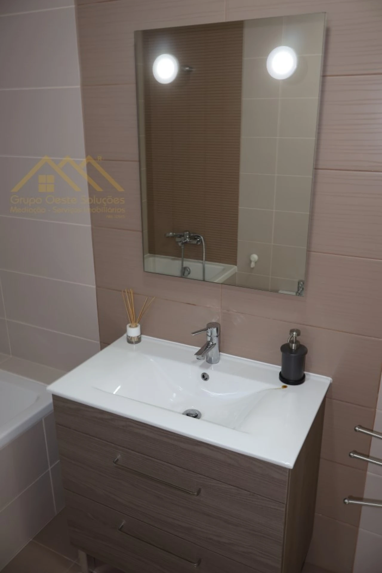 Apartamento T2 para Arrendamento em Ribamar Foto 12