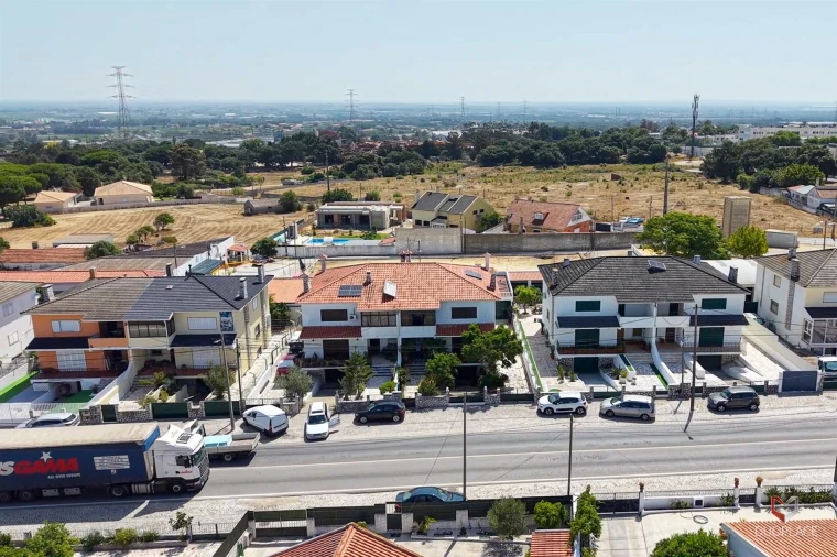 Moradia T6 para Venda em Palmela Foto 2