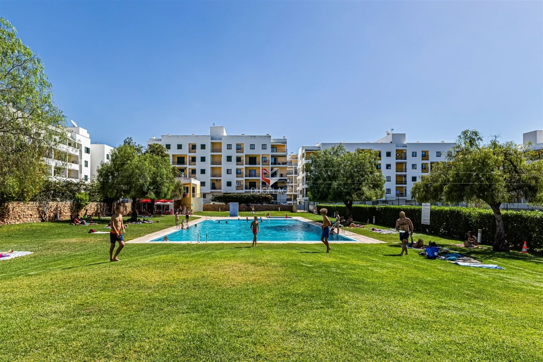 Apartamento T2 para Venda em Armação de Pera Foto 23
