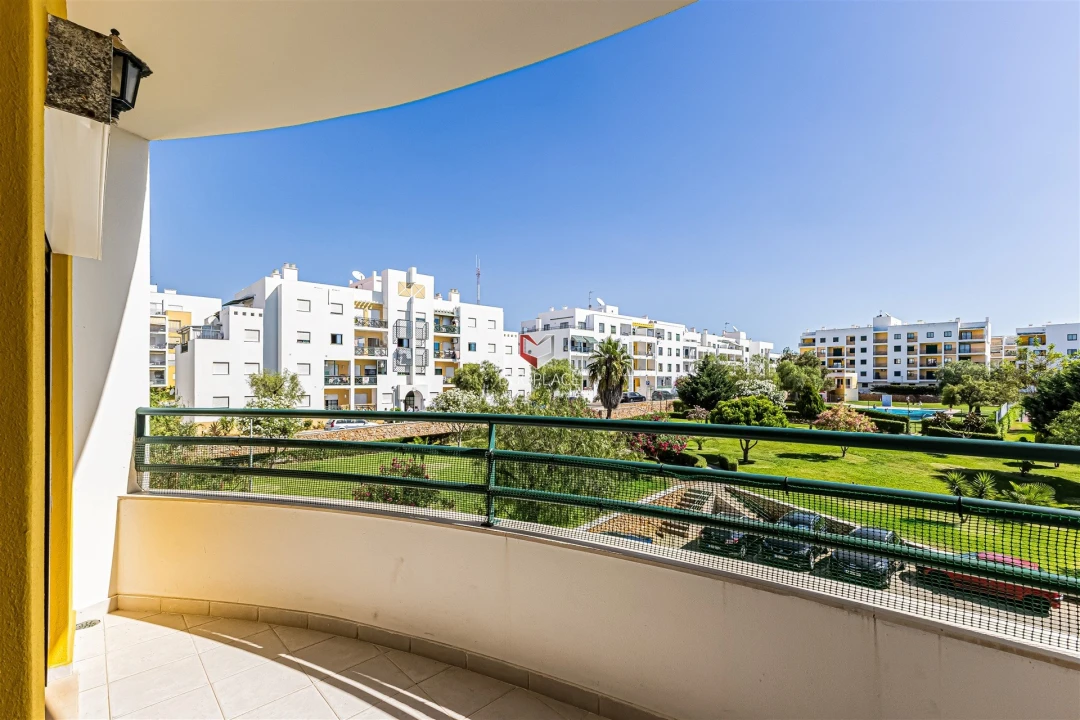 Apartamento T2 para Venda em Armação de Pera Foto 17