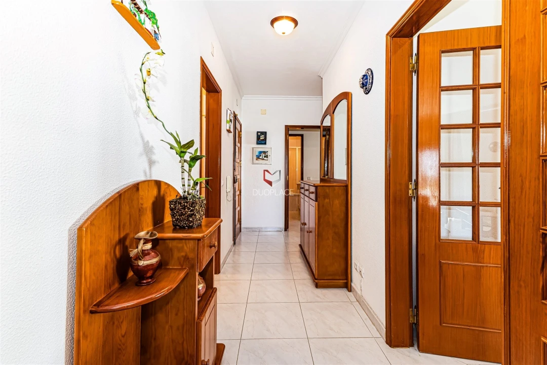 Apartamento T2 para Venda em Armação de Pera Foto 4