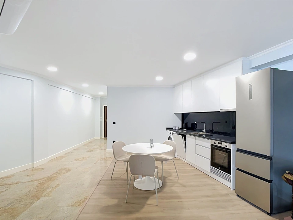 Apartamento T1 para Venda em Cedofeita, Santo Ildefonso, Sé, Miragaia, São Nicolau e Vitória Foto 18