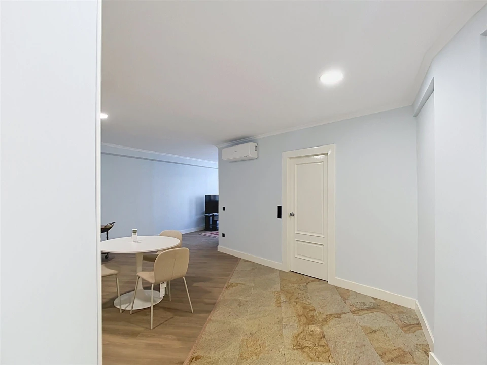 Apartamento T1 para Venda em Cedofeita, Santo Ildefonso, Sé, Miragaia, São Nicolau e Vitória Foto 9