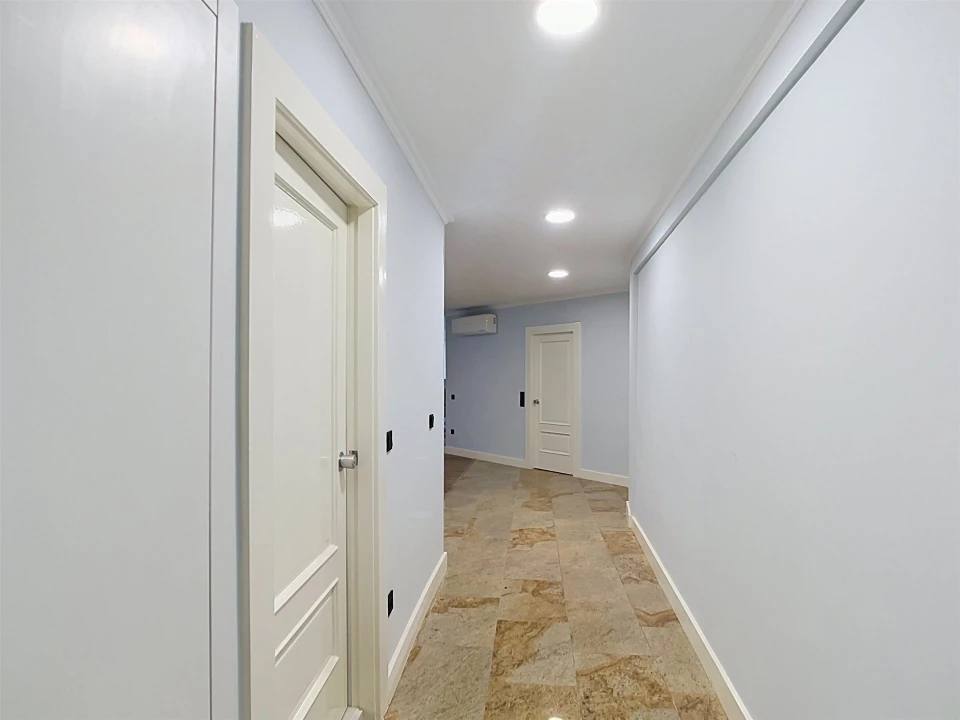 Apartamento T1 para Venda em Cedofeita, Santo Ildefonso, Sé, Miragaia, São Nicolau e Vitória Foto 3