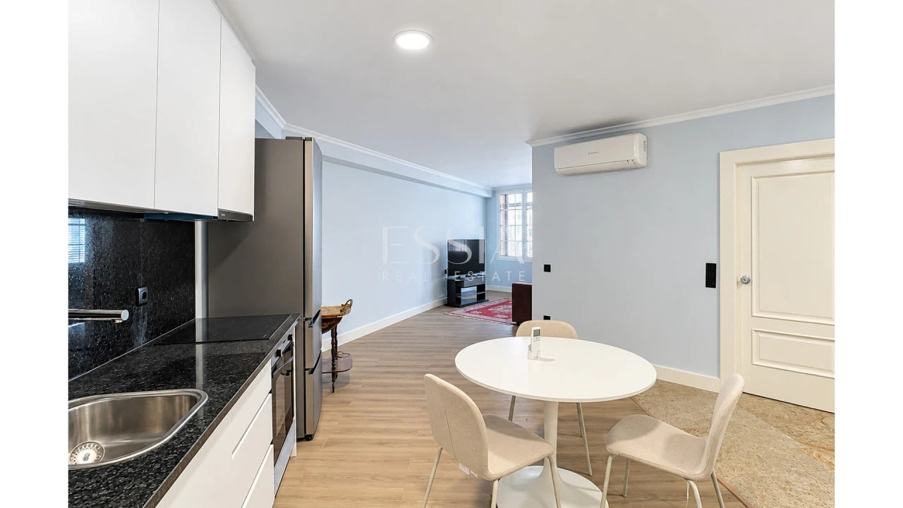 Apartamento T1 para Venda em Cedofeita, Santo Ildefonso, Sé, Miragaia, São Nicolau e Vitória Foto 5