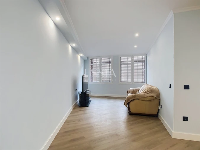 Apartamento T1 para Venda em Cedofeita, Santo Ildefonso, Sé, Miragaia, São Nicolau e Vitória Foto 3
