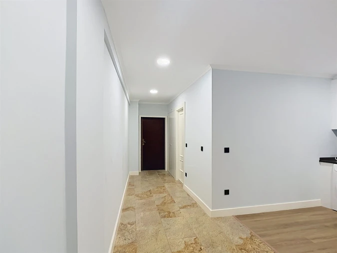 Apartamento T1 para Venda em Cedofeita, Santo Ildefonso, Sé, Miragaia, São Nicolau e Vitória Foto 28