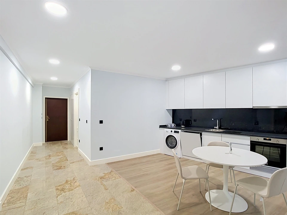 Apartamento T1 para Venda em Cedofeita, Santo Ildefonso, Sé, Miragaia, São Nicolau e Vitória Foto 19