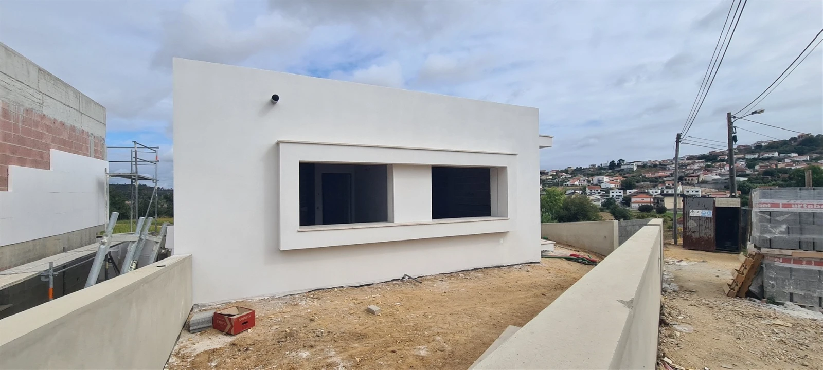 Moradia T4 para Venda em Leiria, Pousos, Barreira e Cortes Foto 3