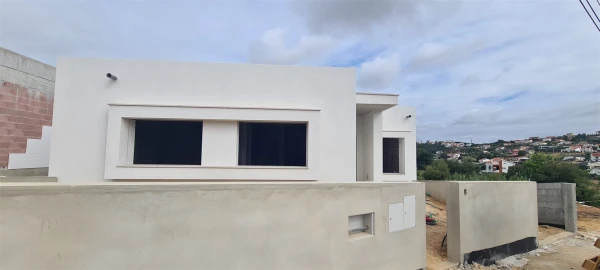 Moradia T4 para Venda em Leiria, Pousos, Barreira e Cortes