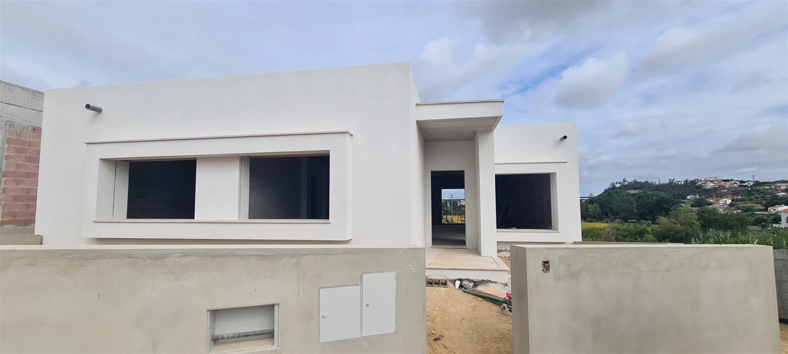 Moradia T4 para Venda em Leiria, Pousos, Barreira e Cortes Foto 1