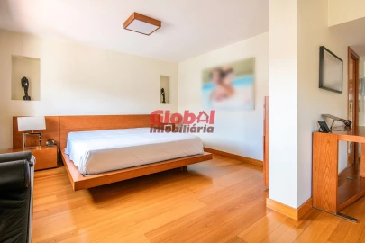 Moradia T4 para Venda em Rio de Loba