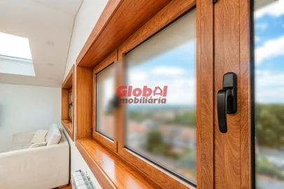 Moradia T4 para Venda em Rio de Loba