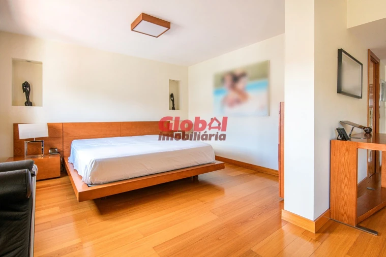 Moradia T4 para Venda em Rio de Loba Foto 12