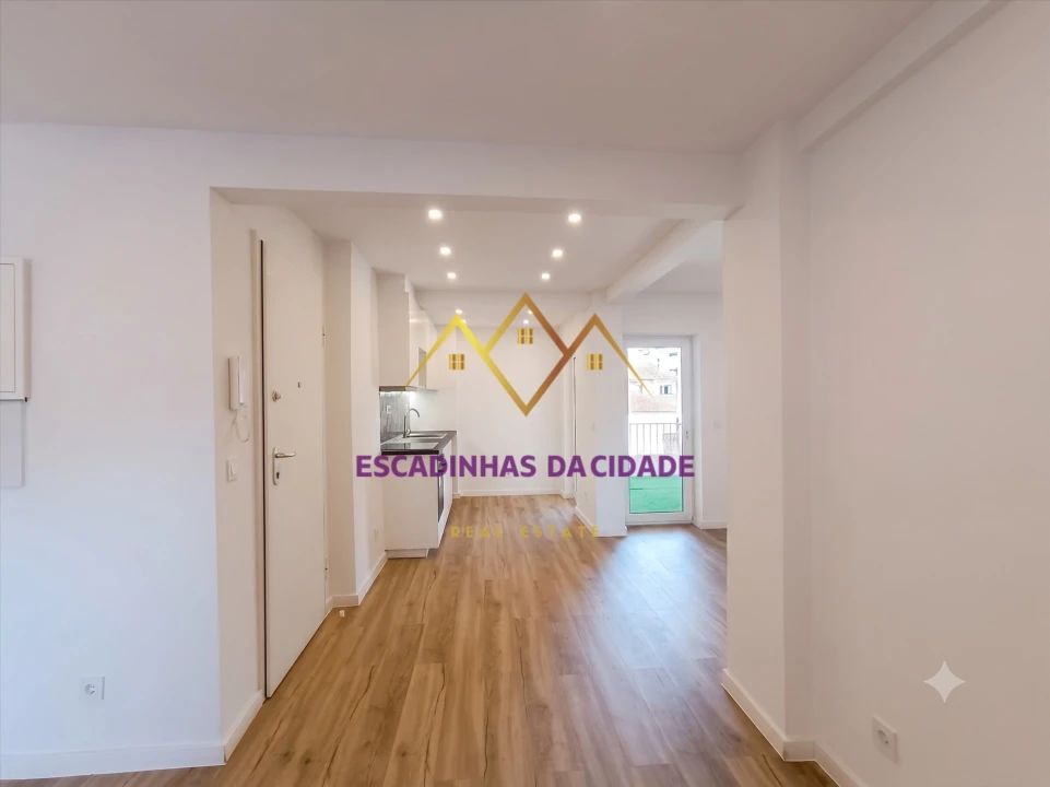 Apartamento T2 para Venda em Queluz e Belas Foto 6