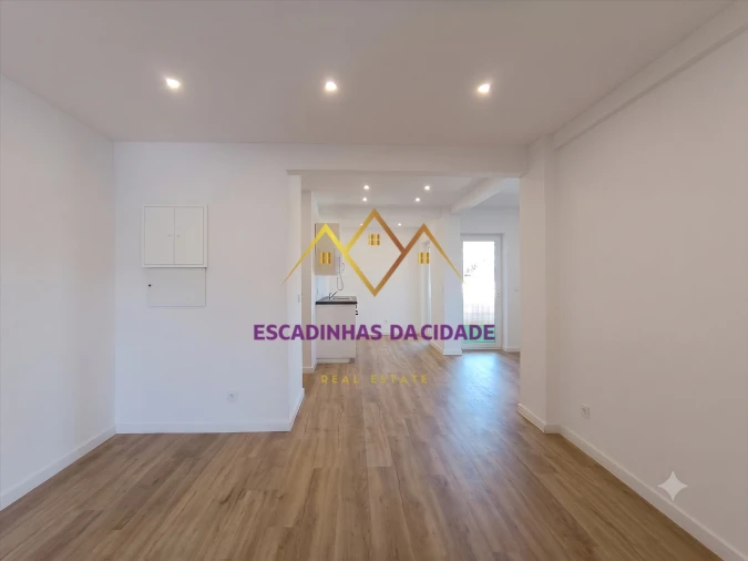 Apartamento T2 para Venda em Queluz e Belas Foto 9