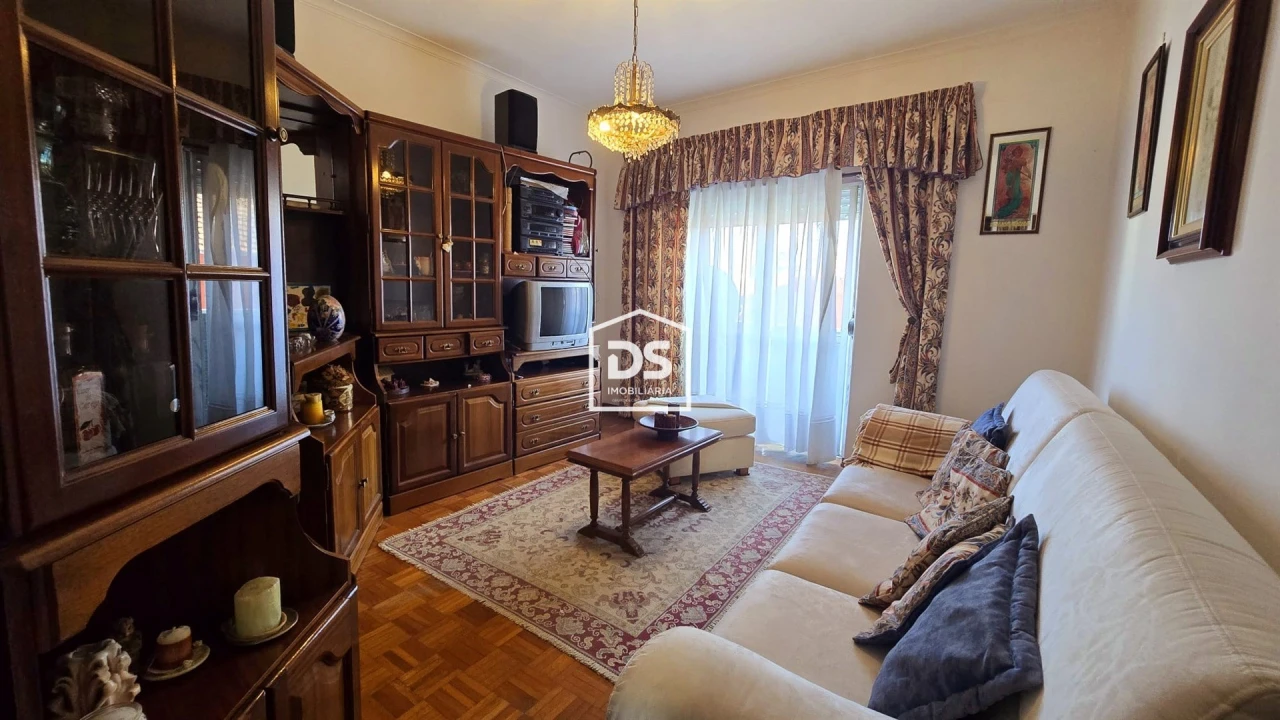 Apartamento T2 para Venda em Sabugal e Aldeia de Santo António Foto 1