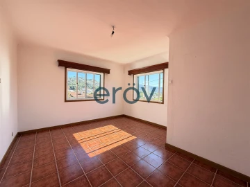 Moradia T2 para Arrendamento em Lordelo