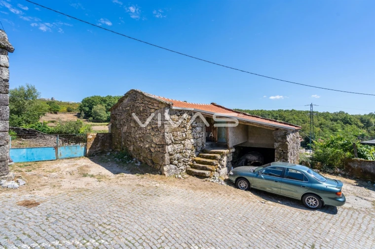 Moradia T0 para Venda em Cibões e Brufe Foto 15