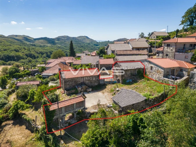 Moradia T0 para Venda em Cibões e Brufe Foto 2
