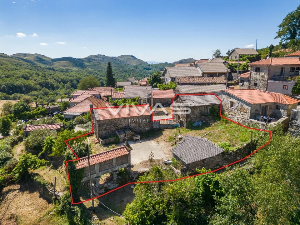 Moradia T0 para Venda em Cibões e Brufe Foto 2