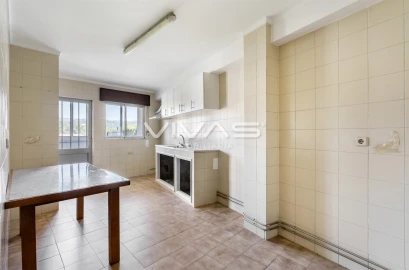 Apartamento T2 para Venda em Vila Verde e Barbudo