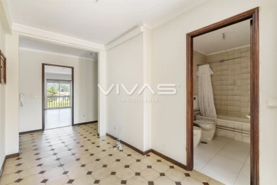 Apartamento T2 para Venda em Vila Verde e Barbudo