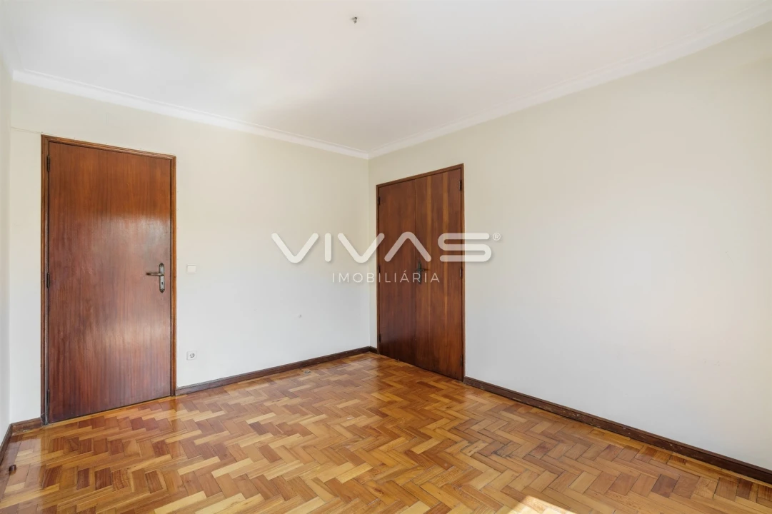 Apartamento T2 para Venda em Vila Verde e Barbudo Foto 20