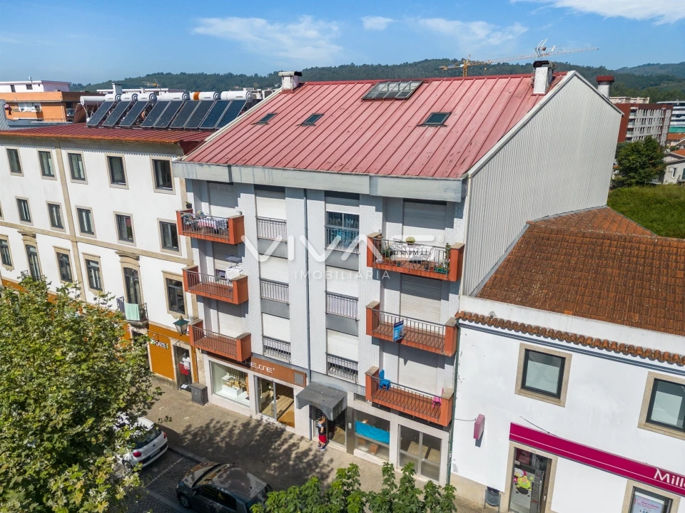 Apartamento T2 para Venda em Vila Verde e Barbudo Foto 4