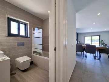 Moradia T5 para Venda em Albufeira e Olhos de Água