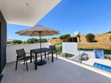 Moradia T5 para Venda em Albufeira e Olhos de Água