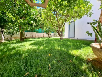 Moradia T5 para Venda em Albufeira e Olhos de Água