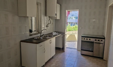 Moradia T2 para Venda em Riba de Ave