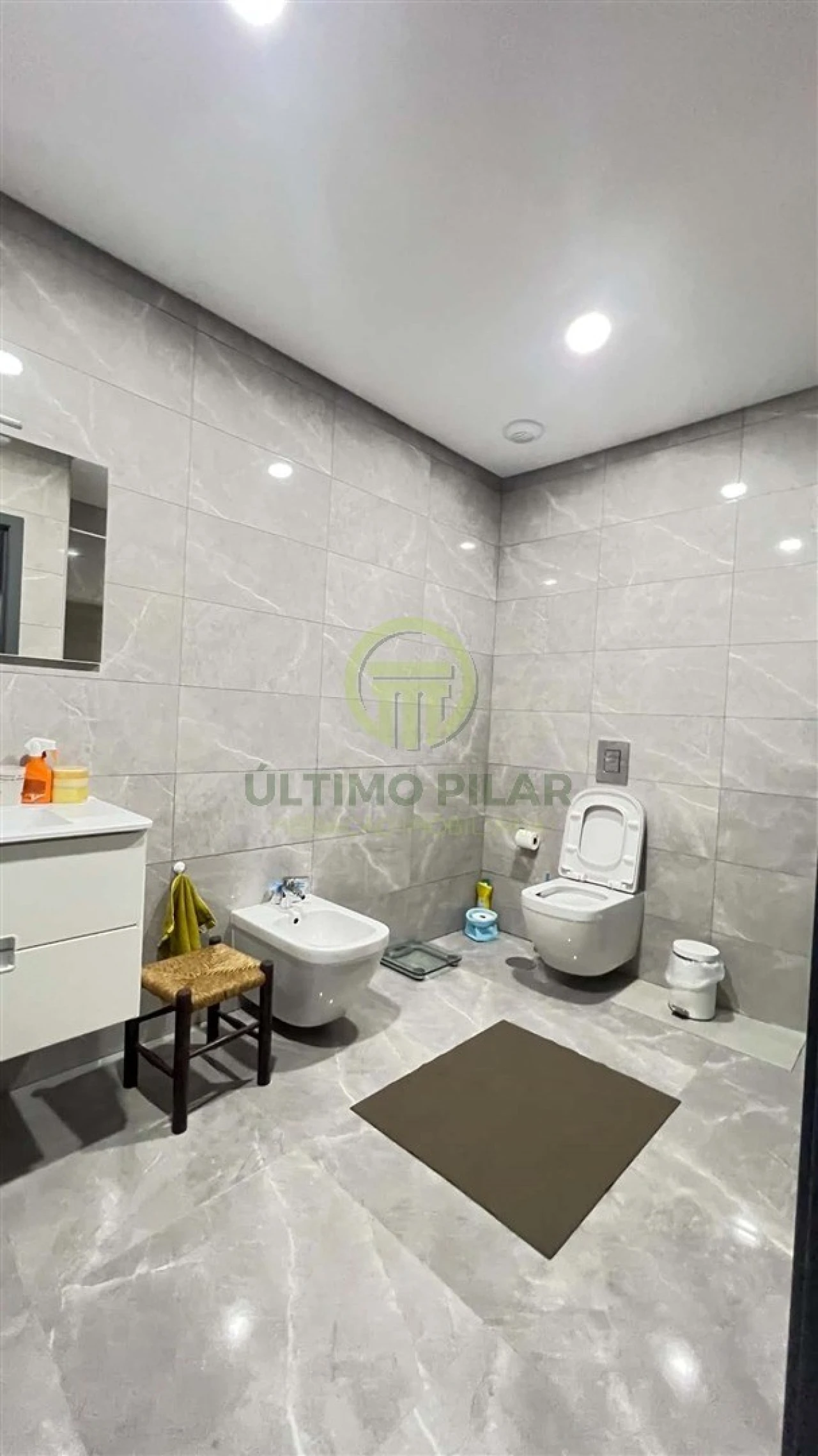 Apartamento T2 para Venda em Sé, Santa Maria e Meixedo Foto 14