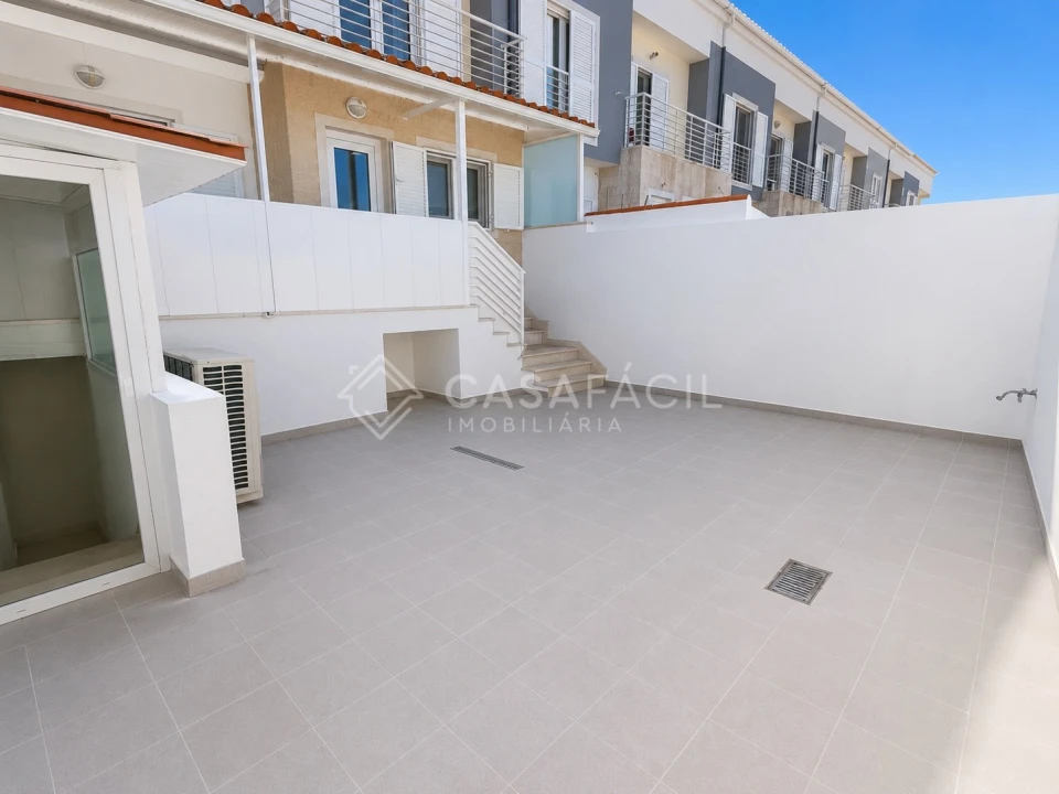 Moradia T3 para Venda em Alcochete Foto 38