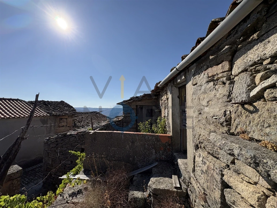 Moradia T1 para Venda em Adeganha e Cardanha Foto 9