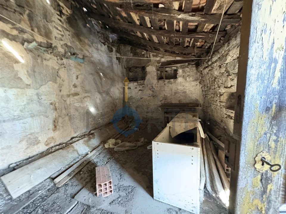 Moradia T1 para Venda em Adeganha e Cardanha Foto 11