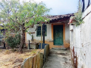 Moradia T6 para Venda em São João da Pesqueira e Várzea de Trevões