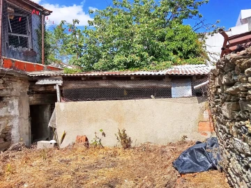 Moradia T6 para Venda em São João da Pesqueira e Várzea de Trevões